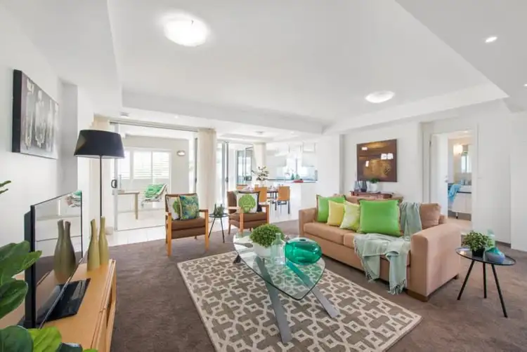 9/19 Mermaid Avenue, Mermaid Beach QLD 4218