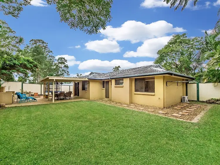 11 Robe Court, Helensvale QLD 4212