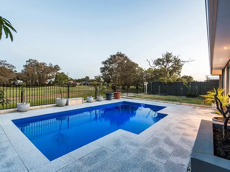 28 Serenade Corner, The Vines WA 6069