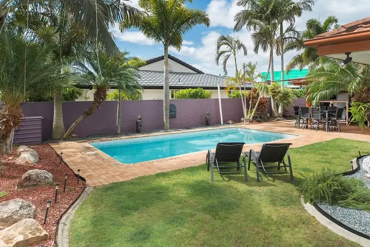 2 Chesterfield Place, Runaway Bay QLD 4216