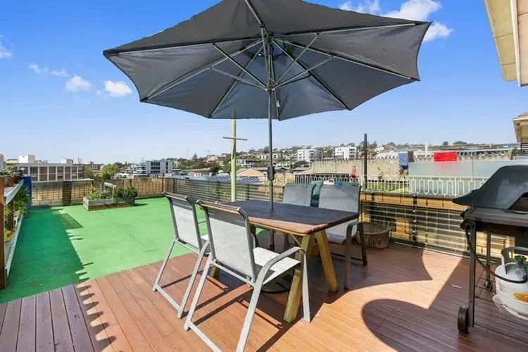 Main view of Homely unit listing, 11/5 Francis Street, Dee Why NSW 2099