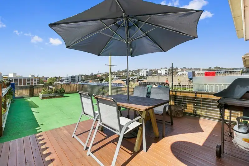 Main view of Homely unit listing, 11/5 Francis Street, Dee Why NSW 2099