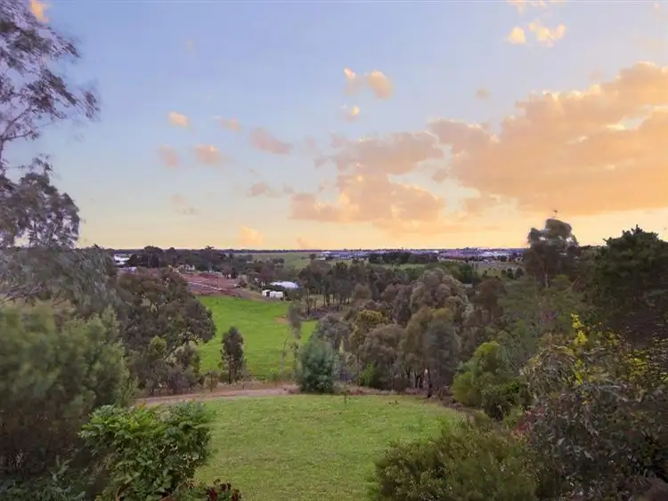 Fifth view of Homely house listing, 15 Glenbrae Court, Bannockburn VIC 3331