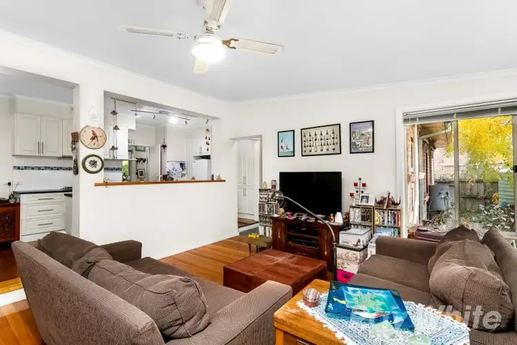 Fourth view of Homely house listing, 18 Malcolm Court, Mount Waverley VIC 3149