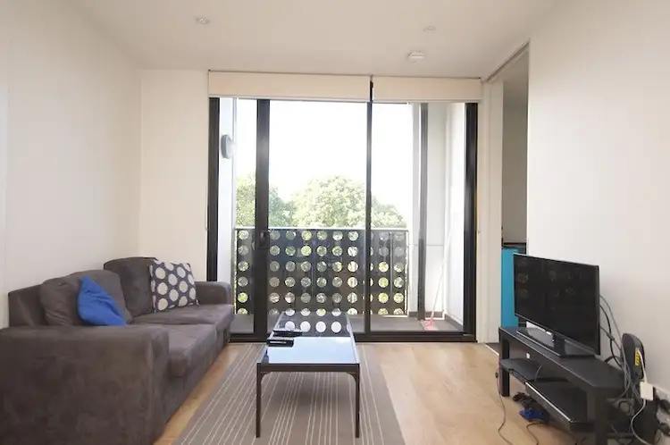 Fifth view of Homely apartment listing, 302/81 Cemetery Rd East, Carlton VIC 3053