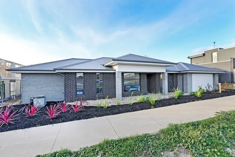 60-62 Highland Way, Highton VIC 3216