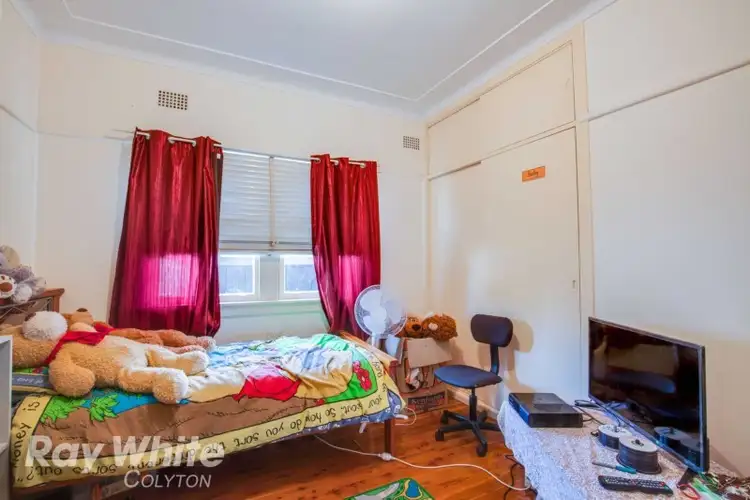 Fourth view of Homely house listing, 33 Gordon Street, St Marys NSW 2760