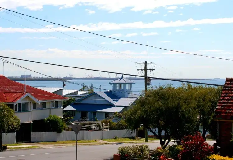 Second view of Homely house listing, 33 Melville Terrace, Wynnum QLD 4178