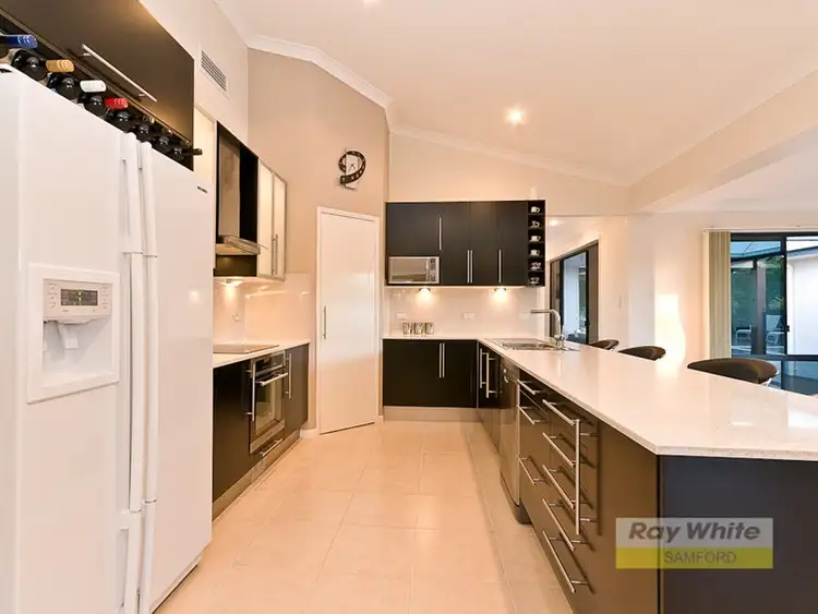 Second view of Homely house listing, 5 Meadowood Close, Highvale QLD 4520