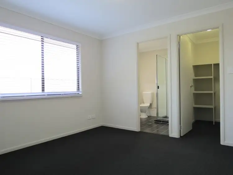 Sixth view of Homely other listing, 1/11 Wright Street, Emerald QLD 4720