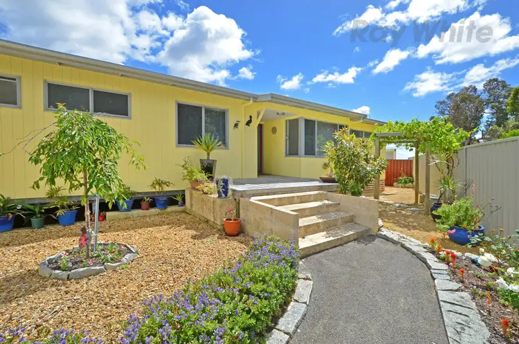 Third view of Homely house listing, 7 Adams Place, Mount Melville WA 6330