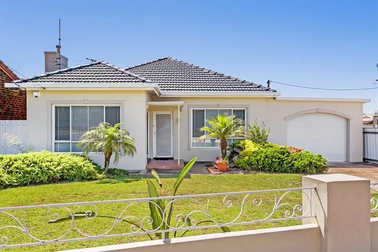 282 Military Road, Semaphore Park SA 5019