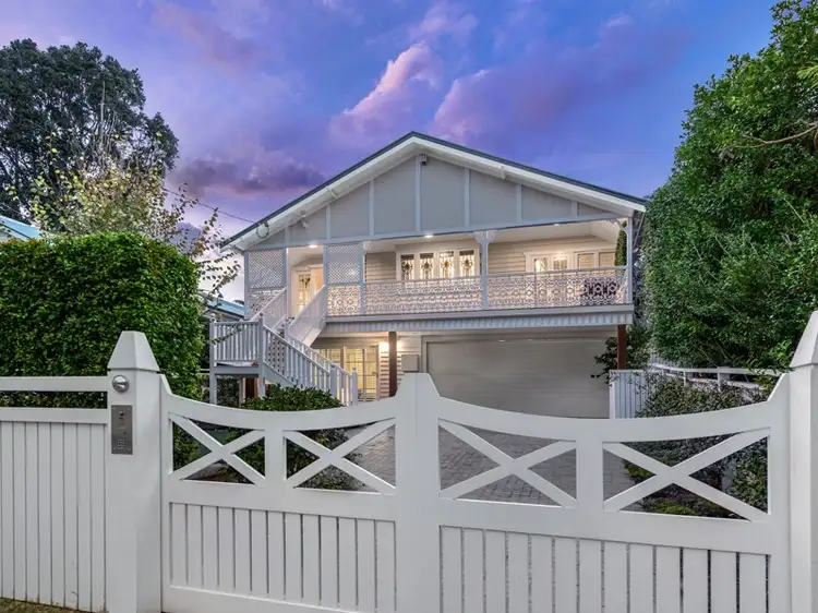 36 Sparkes Avenue, Hamilton QLD 4007