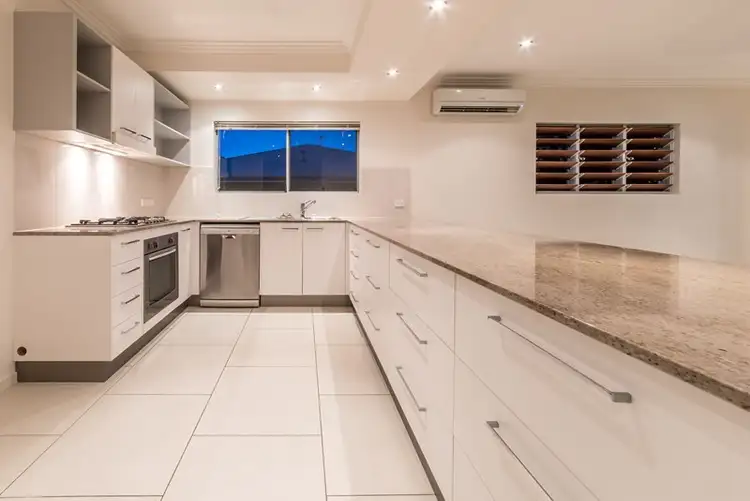 Fourth view of Homely unit listing, 1/31 Sunset Drive, Jubilee Pocket QLD 4802