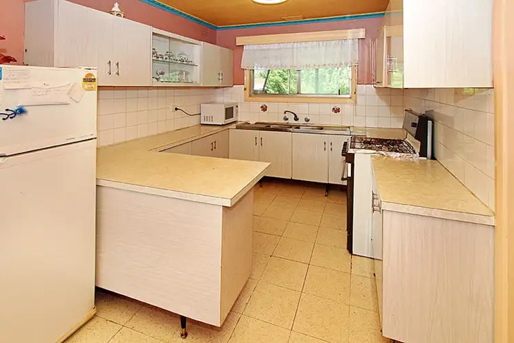 Second view of Homely house listing, 9 Sheffield Court, Thomastown VIC 3074