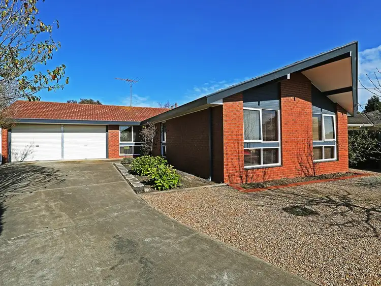 1 Grenoble Court, Highton VIC 3216