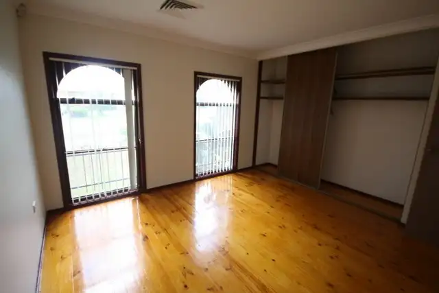 Seventh view of Homely house listing, 7 Lyrebird Place, Ingleburn NSW 2565