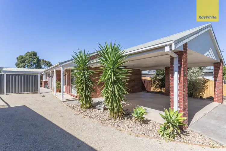 14 Diamond Court, Hillside VIC 3037