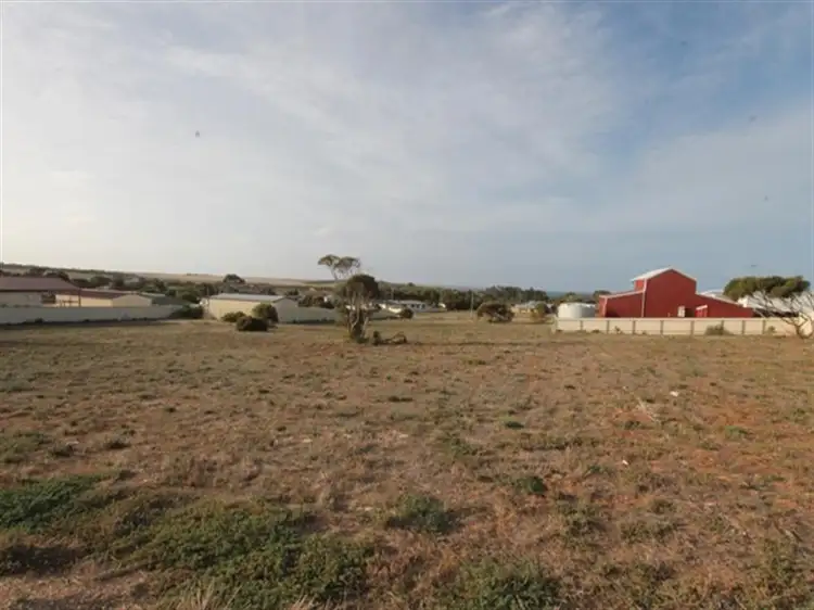 6 Habib Street, Port Neill SA 5604