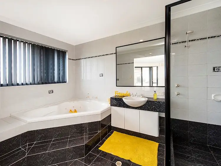 Fifth view of Homely house listing, 9 Villefranche Rise, Port Kennedy WA 6172