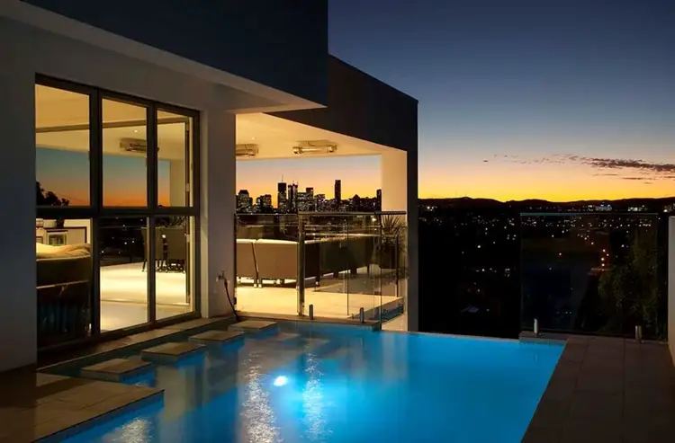 27 Dilkera Street, Balmoral QLD 4171