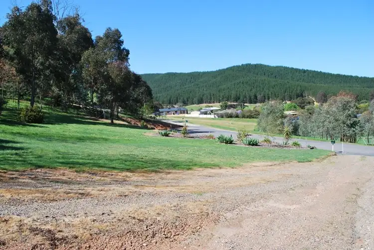Sixth view of Homely house listing, 37 Piazza Court, Myrtleford VIC 3737