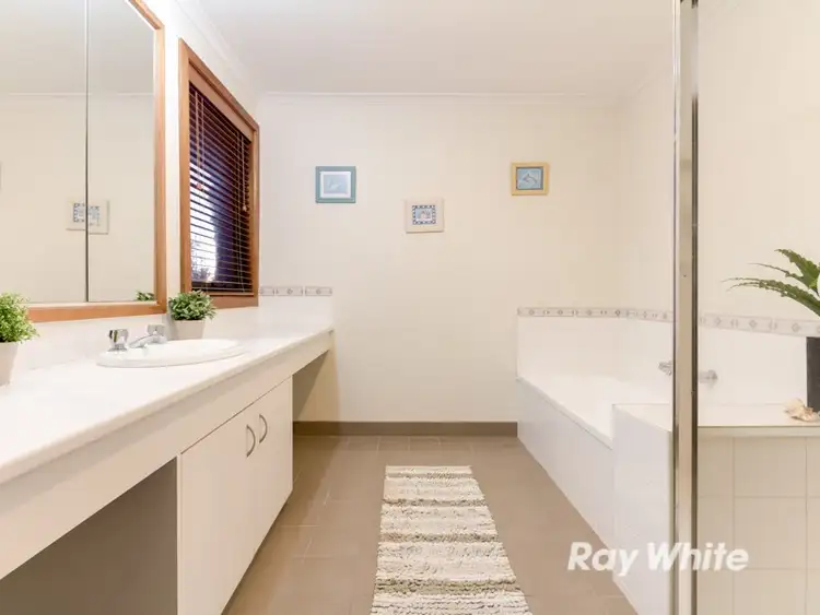 Seventh view of Homely house listing, 6 Newry Close, Wantirna South VIC 3152