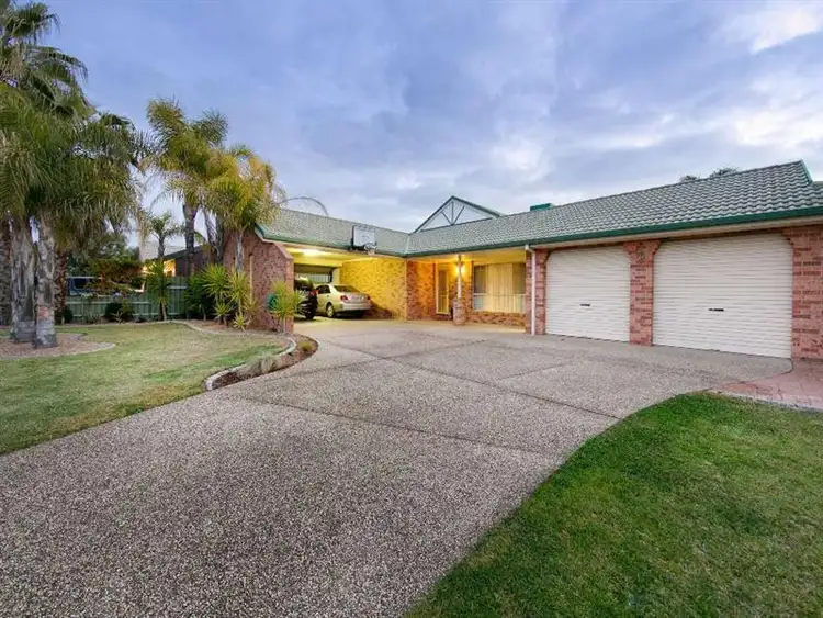 15 Valerie Way, Lavington NSW 2641