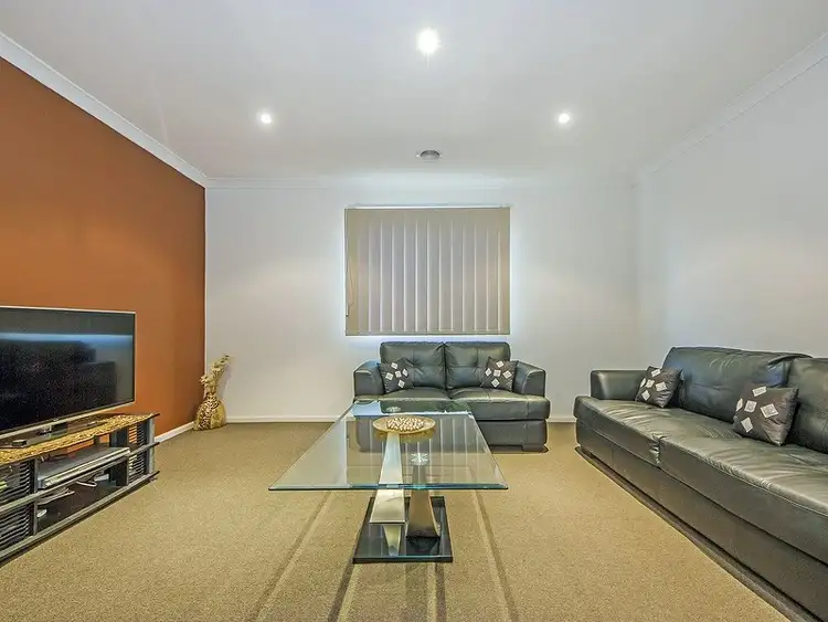 3 Swinburne Court, Truganina VIC 3029