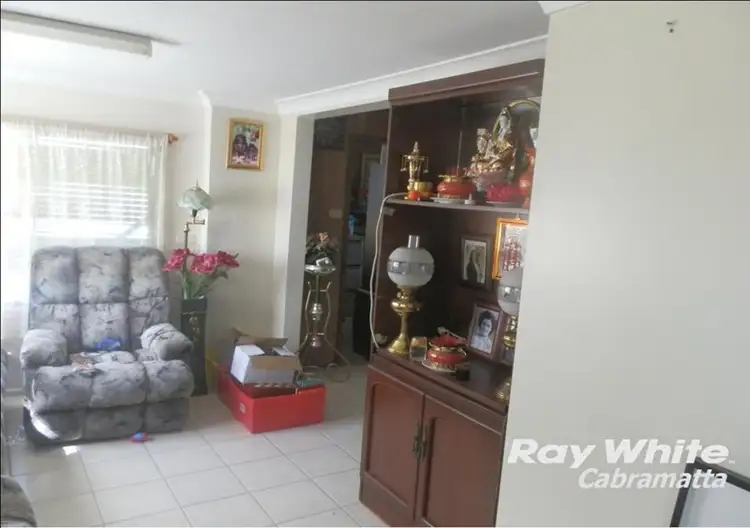 Fifth view of Homely house listing, 8 Donegal Avenue, Smithfield NSW 2164