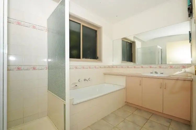 Seventh view of Homely house listing, 11 Streeton Court, Skye VIC 3977