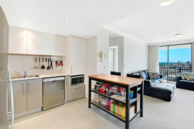 1142/56 Scarborough Street, Southport QLD 4215