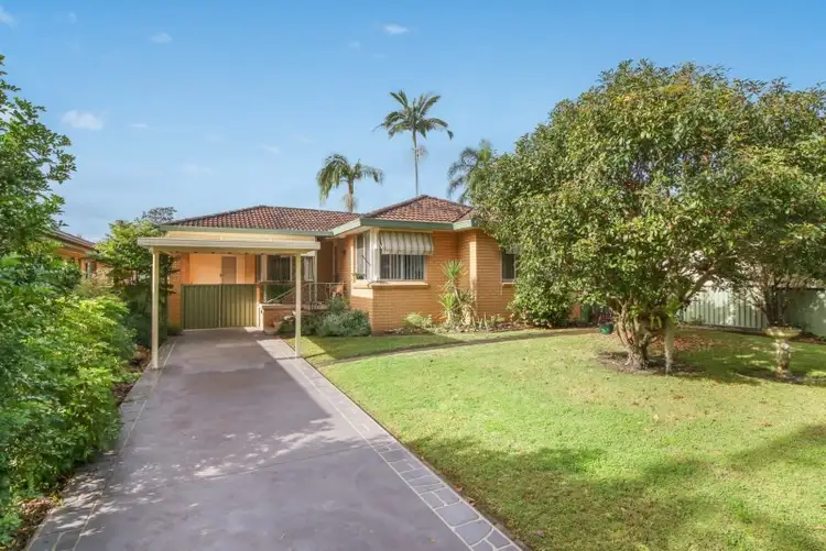 32 Golden Avenue, Point Clare NSW 2250
