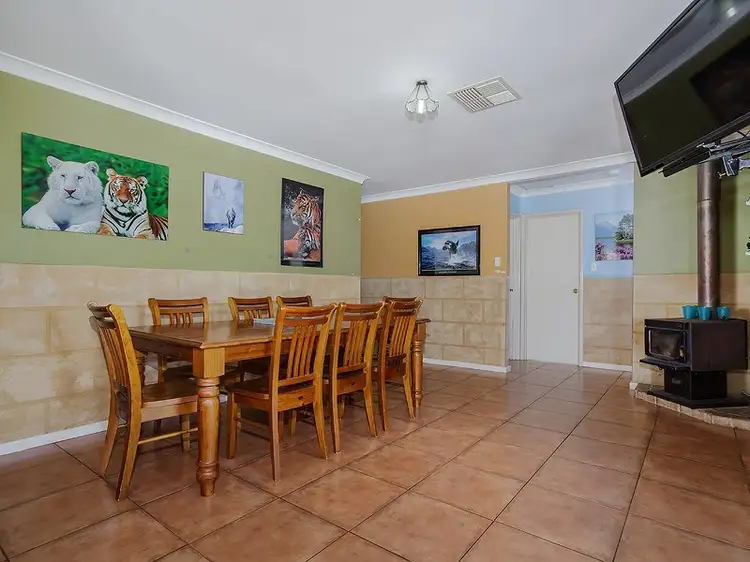 Seventh view of Homely house listing, 11 Hume Court, Parmelia WA 6167
