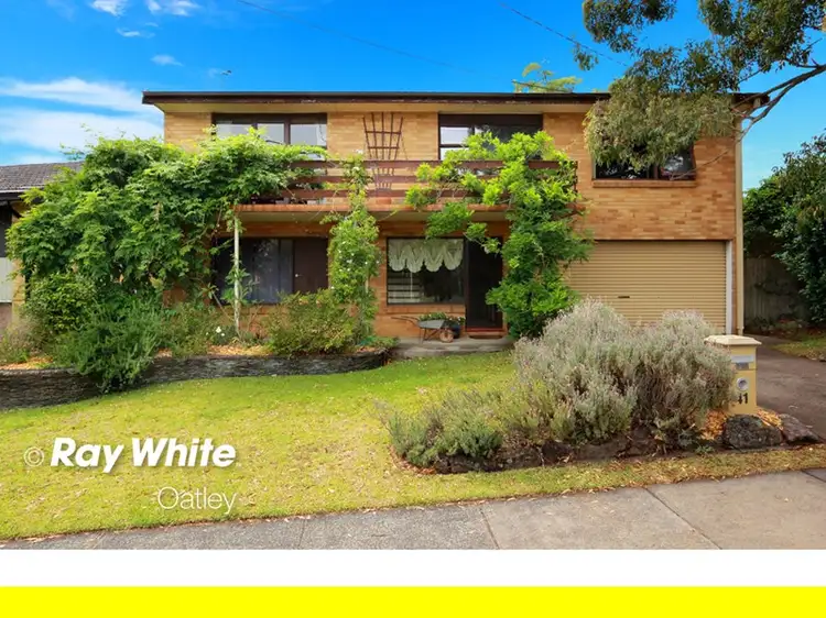 41 Pindari Road, Peakhurst Heights NSW 2210