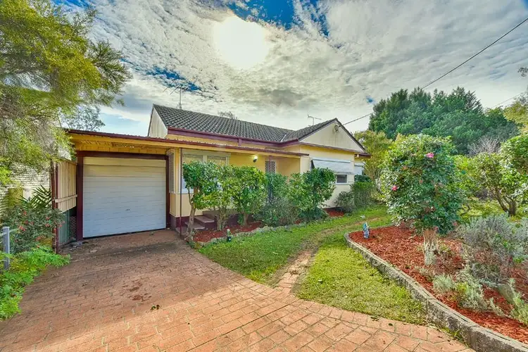 7 Kendall Street, Campbelltown NSW 2560