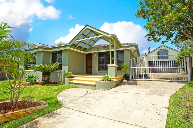 32 Sutton Road, Cambridge Park NSW 2747