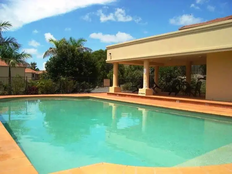 2/1 Hervey Street, Pacific Pines QLD 4211