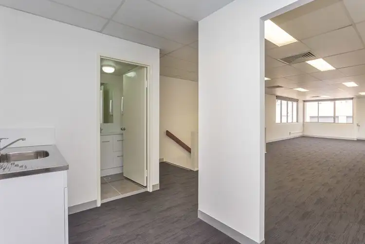 Seventh view of Homely other listing, 2/29 Links Avenue, Eagle Farm QLD 4009