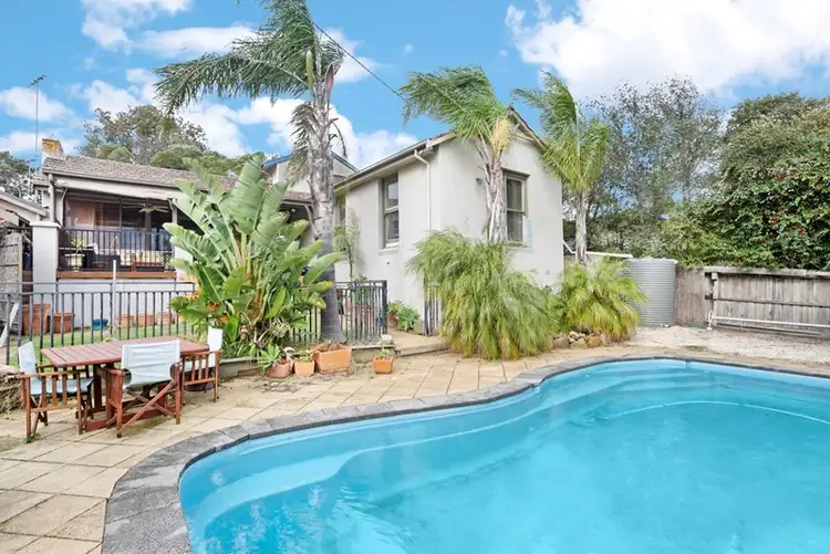 11 Iona Avenue, Belmont VIC 3216