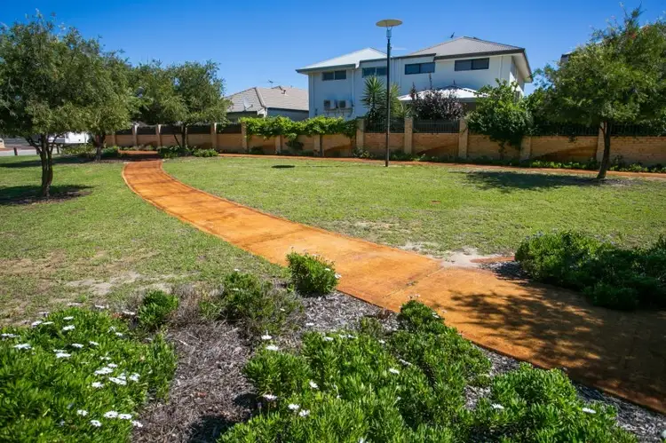 6 Perway Lane, Bassendean WA 6054