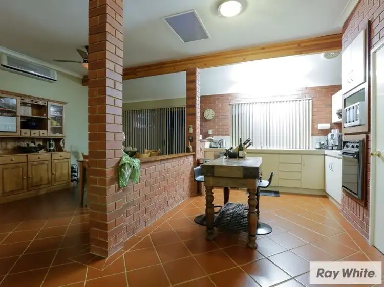 Second view of Homely house listing, 5 Spagnolo Place, Beckenham WA 6107