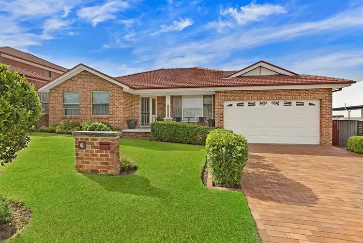 77 Sir Joseph Banks Drive, Bateau Bay NSW 2261