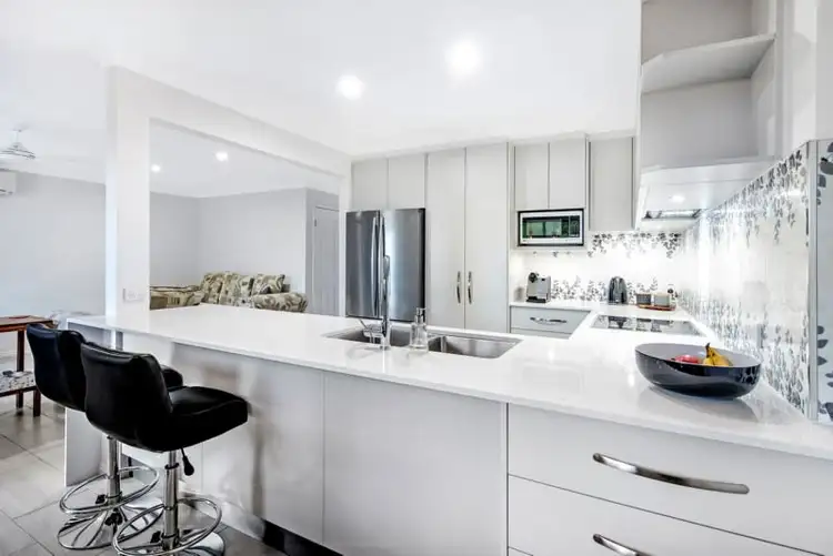 2/751 Ashmore Road, Molendinar QLD 4214