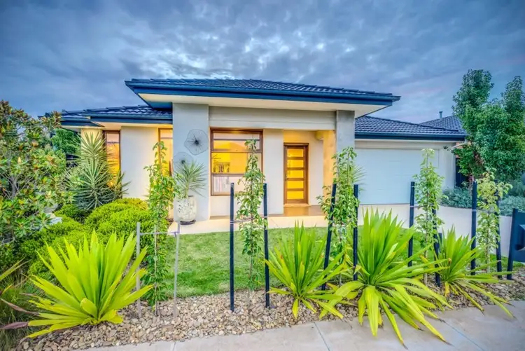 Second view of Homely house listing, 9 Everholme Drive, Truganina VIC 3029