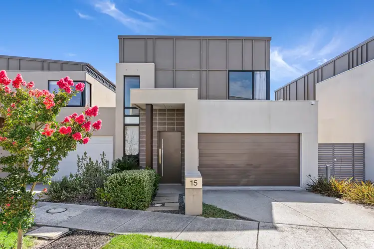 15 Burn Nar Look Drive, Burwood VIC 3125