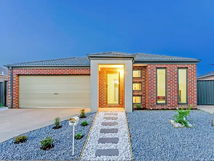 18 Billabong Crescent, Tarneit VIC 3029