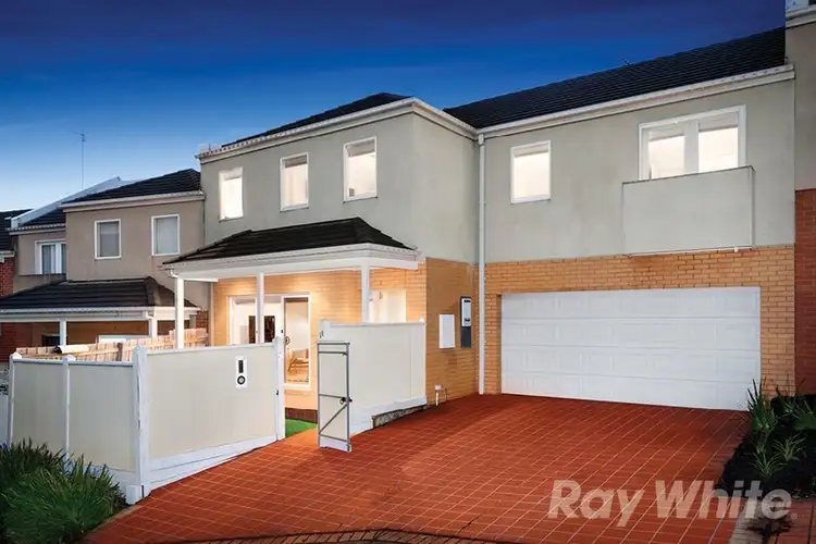 11 Marshall Way, Glen Waverley VIC 3150