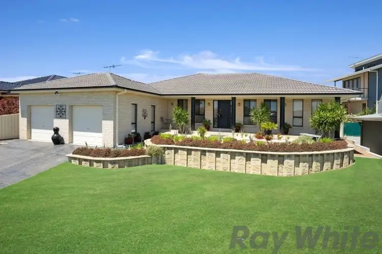 18 Hilltop Crescent, Bolwarra Heights NSW 2320