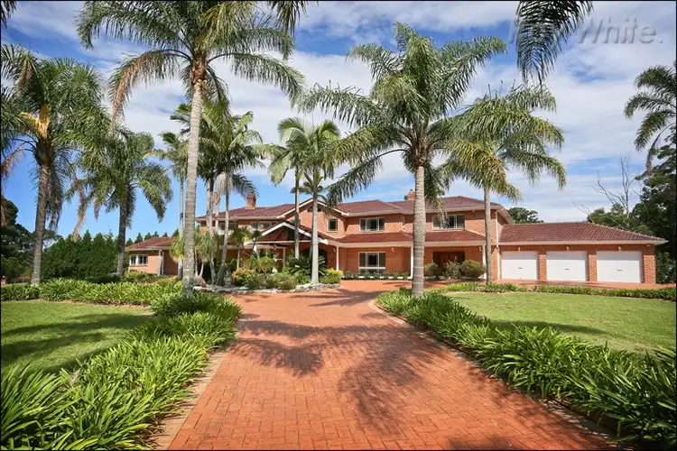 33 Volunteer Road, Kenthurst NSW 2156